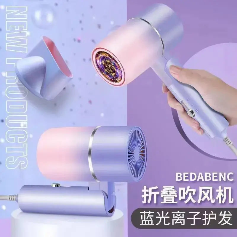 A lavender and pink portable hair dryer shown in multiple angles, with a hand holding the handle. The image includes Chinese text, English text reading 'BEDABENC', and a vertical 'NEW PRODUCTS' banner on a pastel purple background.