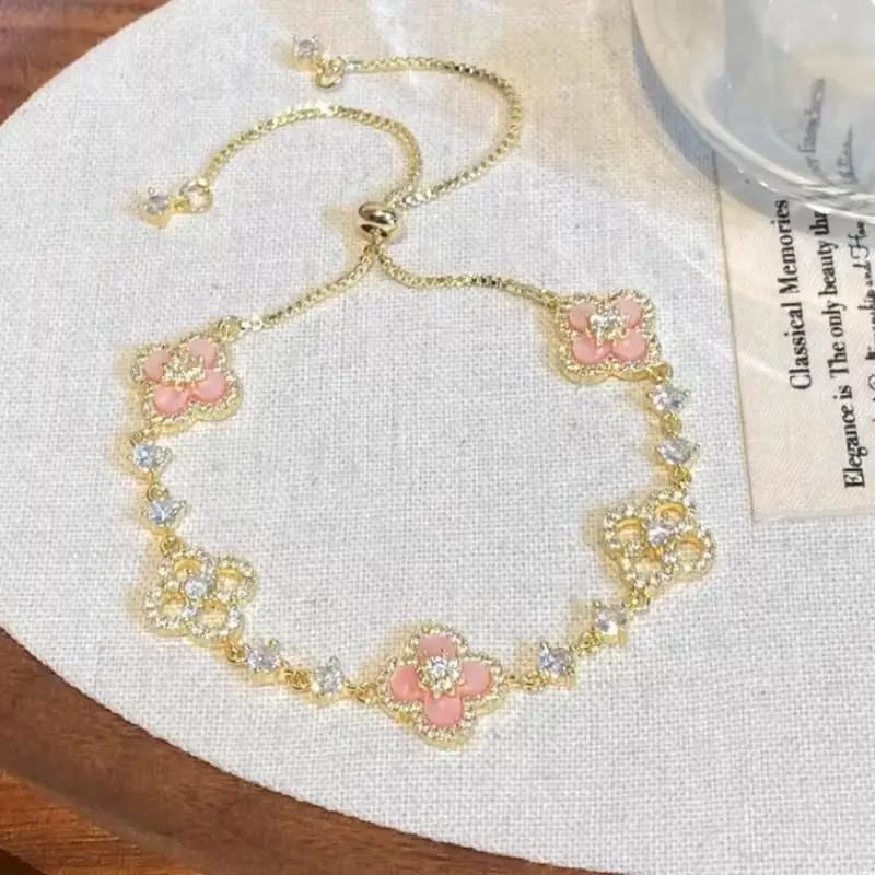 Four‑leaf clover bracelet