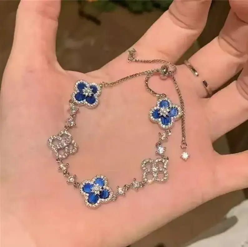Four‑leaf clover bracelet