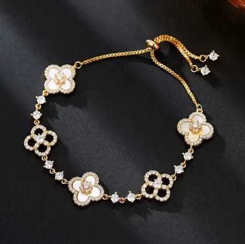Four‑leaf clover bracelet