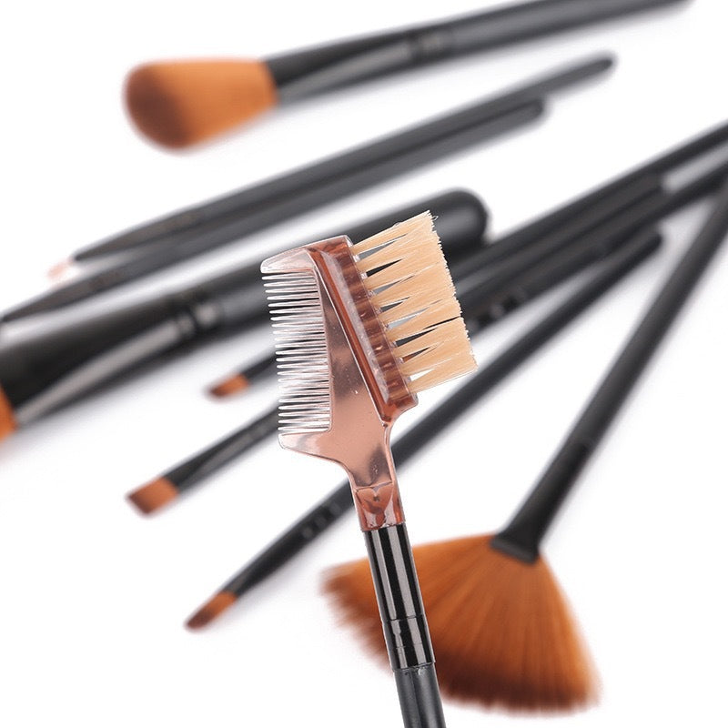 flat-lay-cosmetic-brushes-assorted-heads